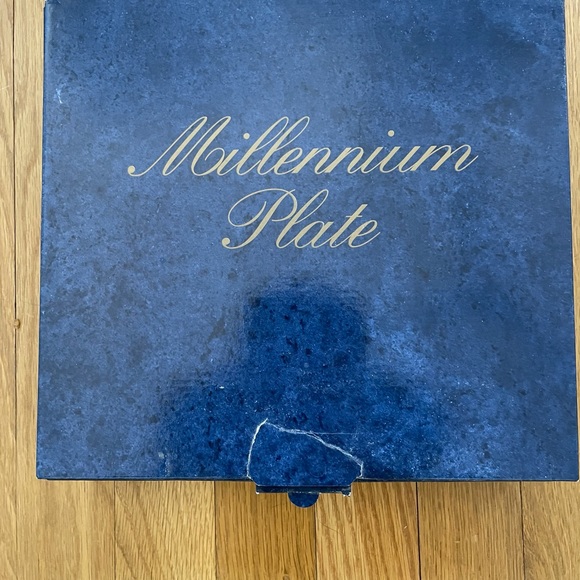 Royal Copenhagen Millennium Plate - Picture 5 of 5